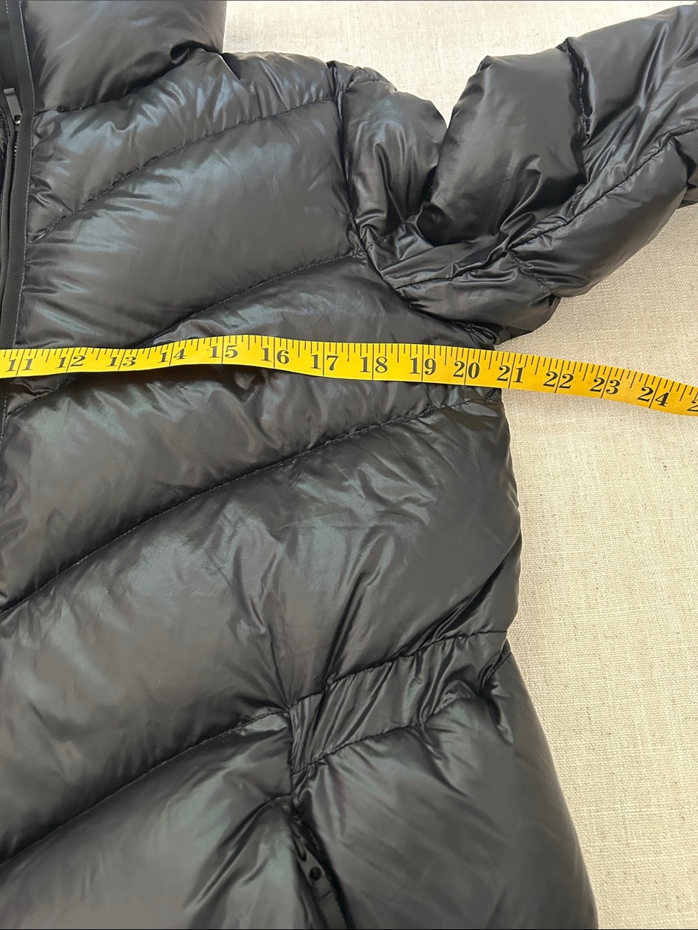 Athleta Lofty Down Puffer Jacket Women's Small Black Lightweight Outdoor Coat - Picture 9 of 16